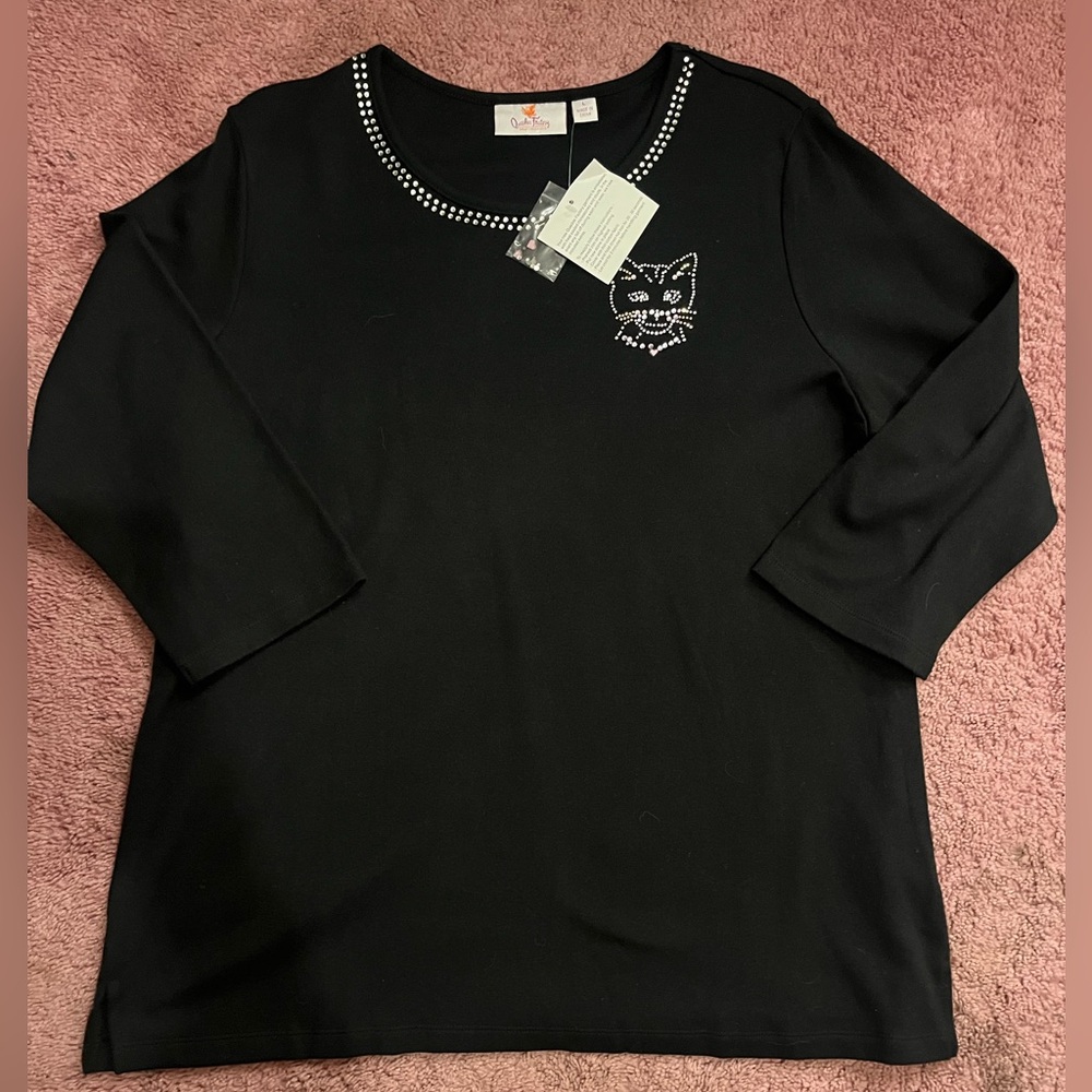 Quacker Factory Black Top with Rhinestone Cat Design - Picture 2 of 5